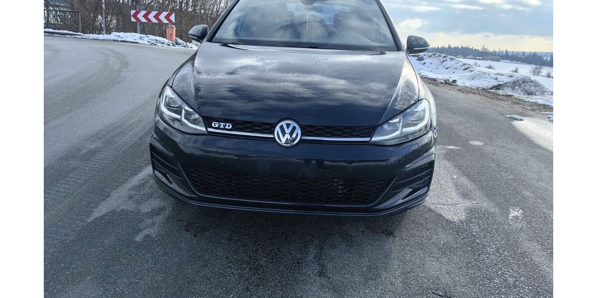 VW Golf 273.682 km 16.950 &euro; Salzweg 94121