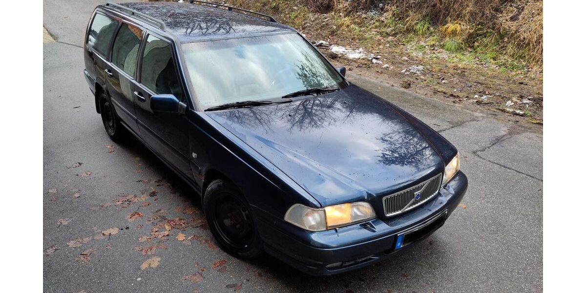 Volvo V70 356.000 km 2.800 &euro; Passau 94032
