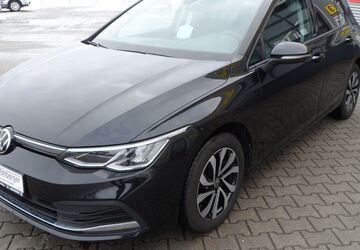 VW Golf 106.920 km 17.690 &euro; Künzing 94550