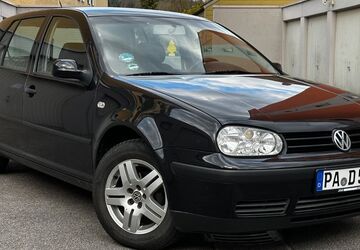 VW Golf 256.000 km 850 &euro; Passau 94036