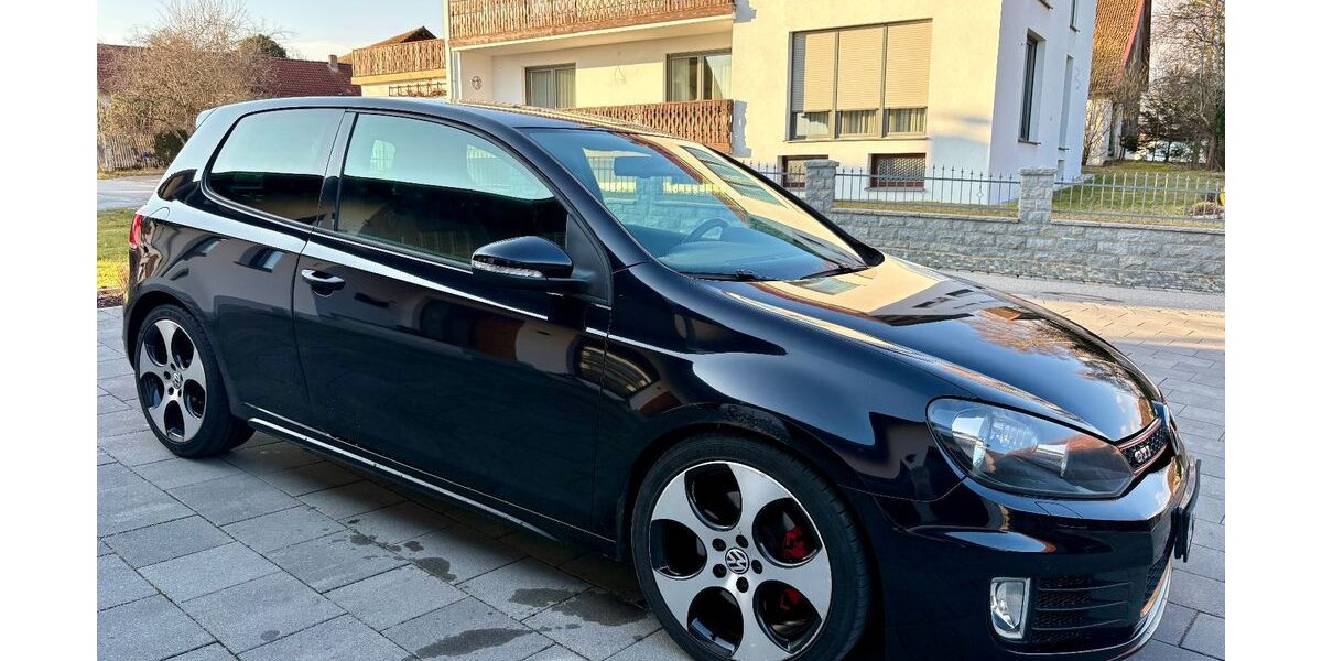 VW Golf 184.500 km 7.000 &euro; Vilshofen an der Donau 94474
