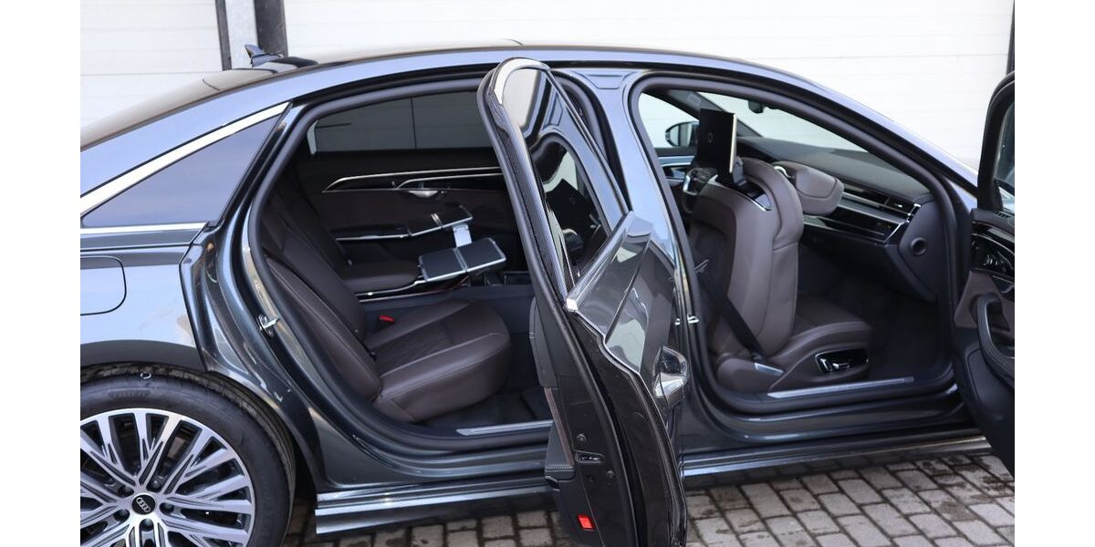 Audi A8 26.000 km 87.500 &euro; Passau 94034