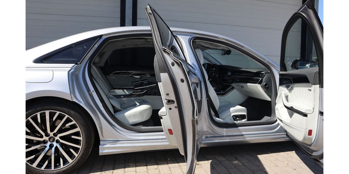 Audi A8 6.000 km 105.300 &euro; Passau 94034