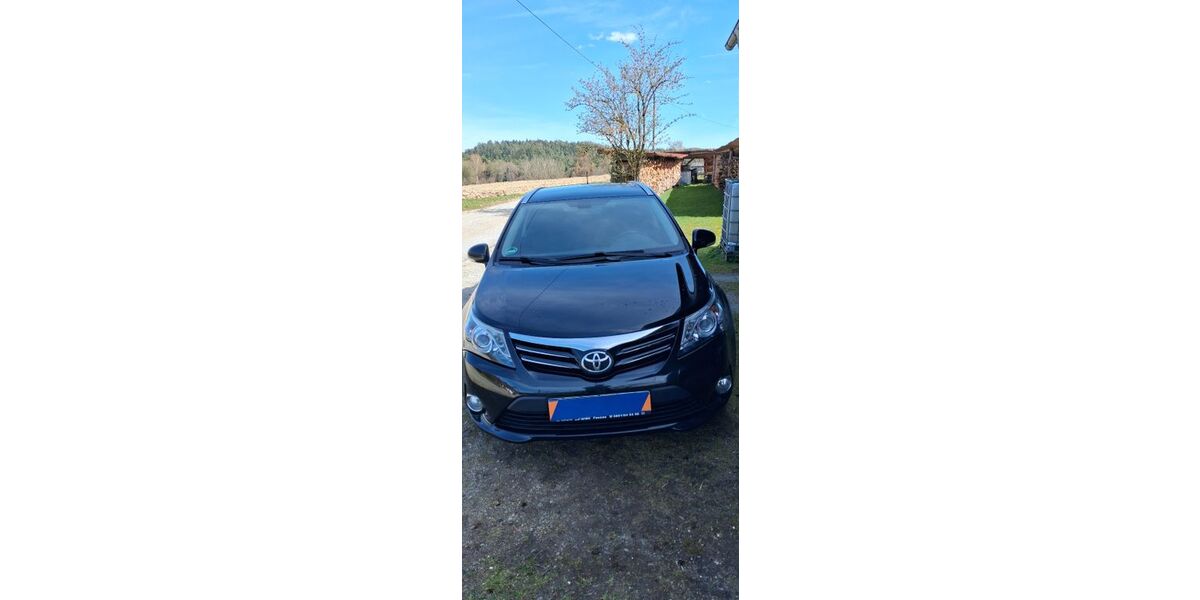Toyota Avensis 170.000 km 6.999 &euro; Eging am See 94535