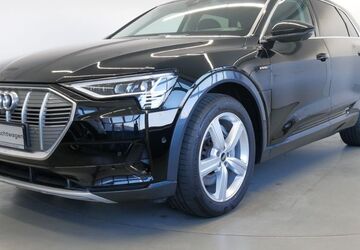 Audi e-tron 81.430 km 34.500 &euro; Passau 94036