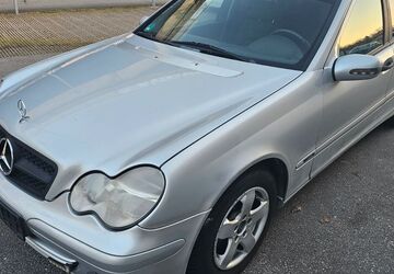 Mercedes-Benz C 200 146.900 km 1.000 &euro; Passau 94036