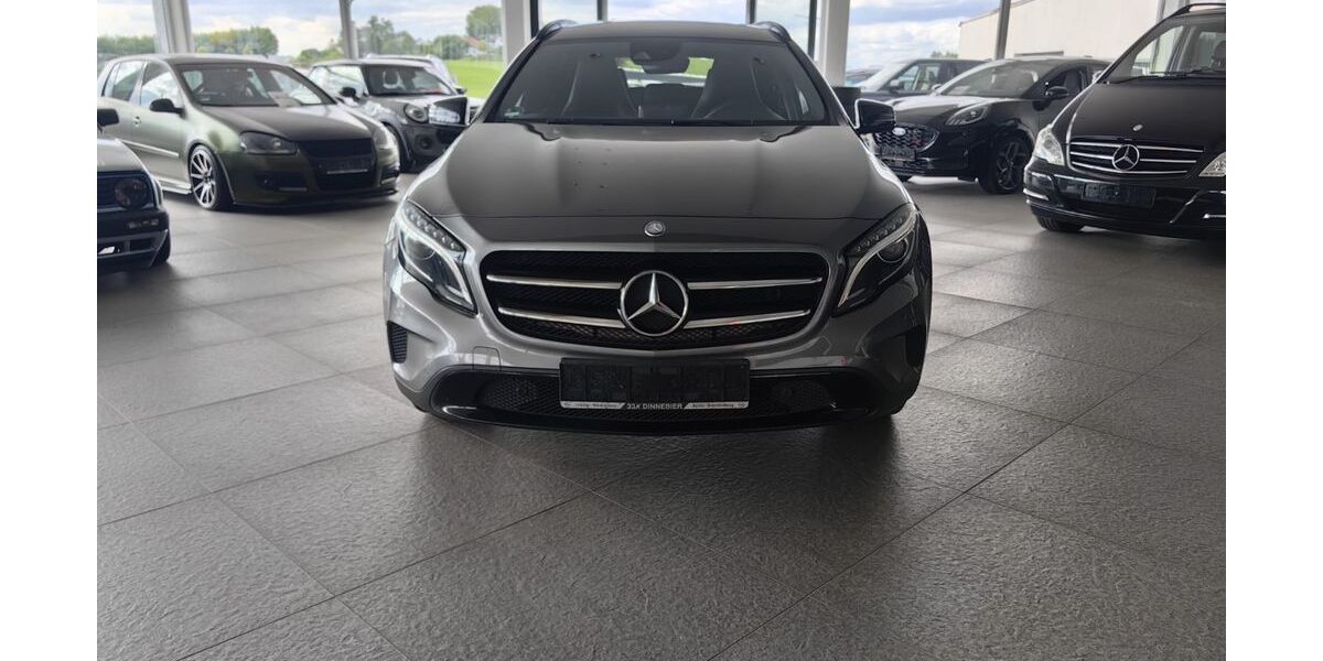 Mercedes-Benz GLA 200 206.927 km 12.950 &euro; Salzweg 94121