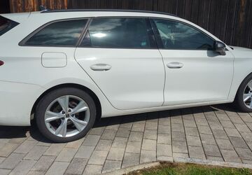 Seat Leon 105.000 km 14.300 &euro; Salzweg 94121