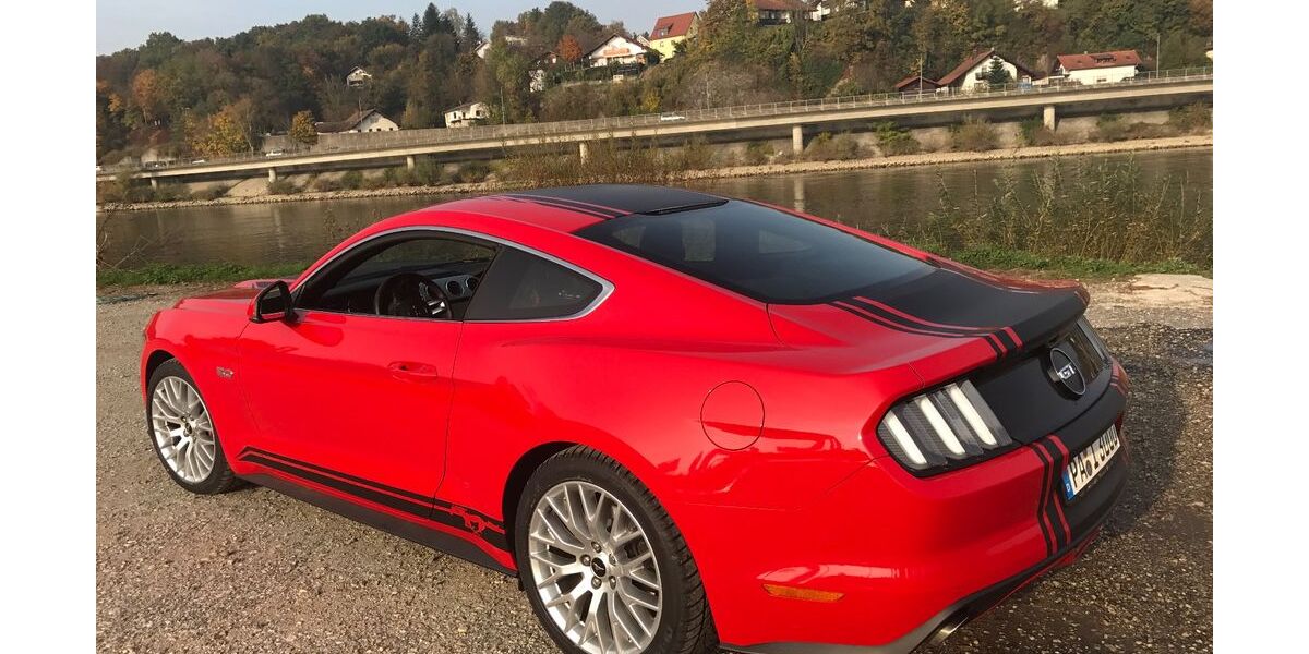Ford Mustang 30.600 km 38.900 &euro; Passau 94036