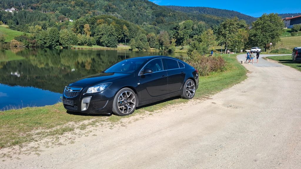 Opel Insignia 68.500 km 16.900 &euro; Thurmansbang 94169