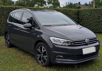 VW Touran 160.000 km 17.900 &euro; Bad Füssing 94072