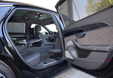 Audi A8 19.000 km 95.000 &euro; Passau 94034