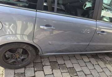 Opel Zafira 259.000 km 1.500 &euro; Salzweg 94121