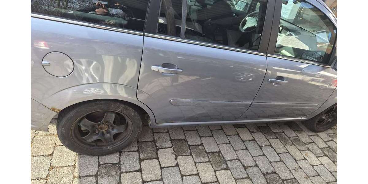 Opel Zafira 259.000 km 1.500 &euro; Salzweg 94121