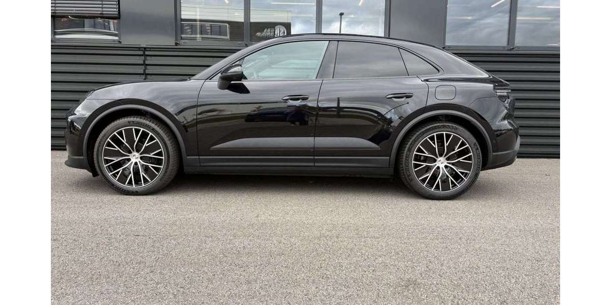 Porsche Macan 4.800 km 89.700 &euro; Passau 94032