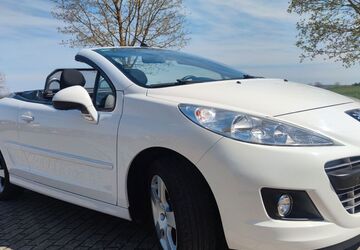 Peugeot 207 175.625 km 4.499 &euro; Passau 94032