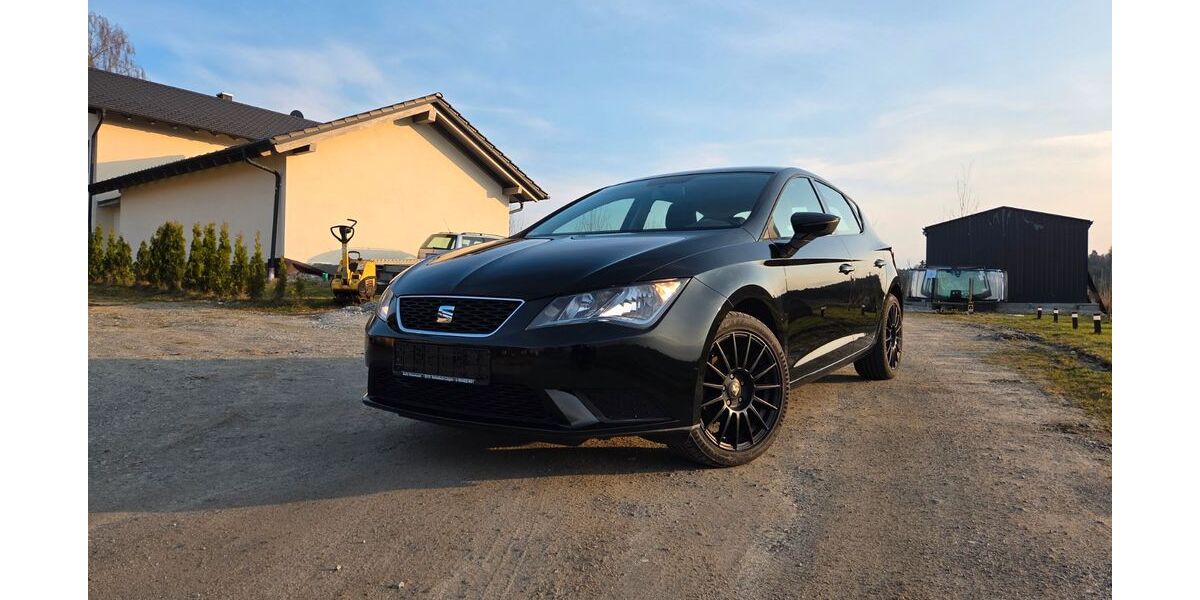 Seat Leon 122.773 km 8.800 &euro; Eging am See 94535