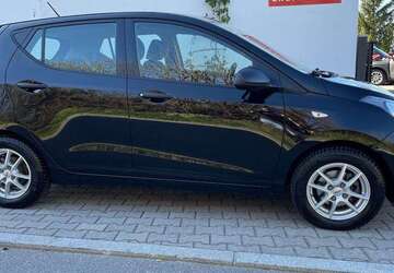 Hyundai i10 32.128 km 7.690 &euro; Passau 94034