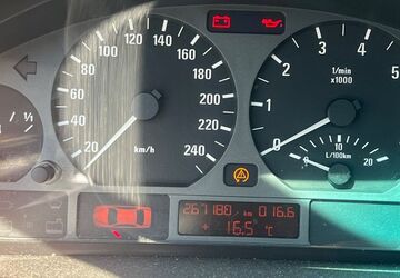 BMW 320 267.180 km 2.300 &euro; Passau 94032