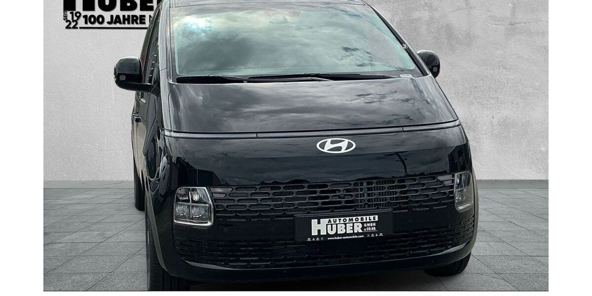 Hyundai STARIA 6.500 km 51.890 &euro; Pocking 94060