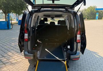 Ford Tourneo Connect 14.000 km 35.999 &euro; Passau 94036