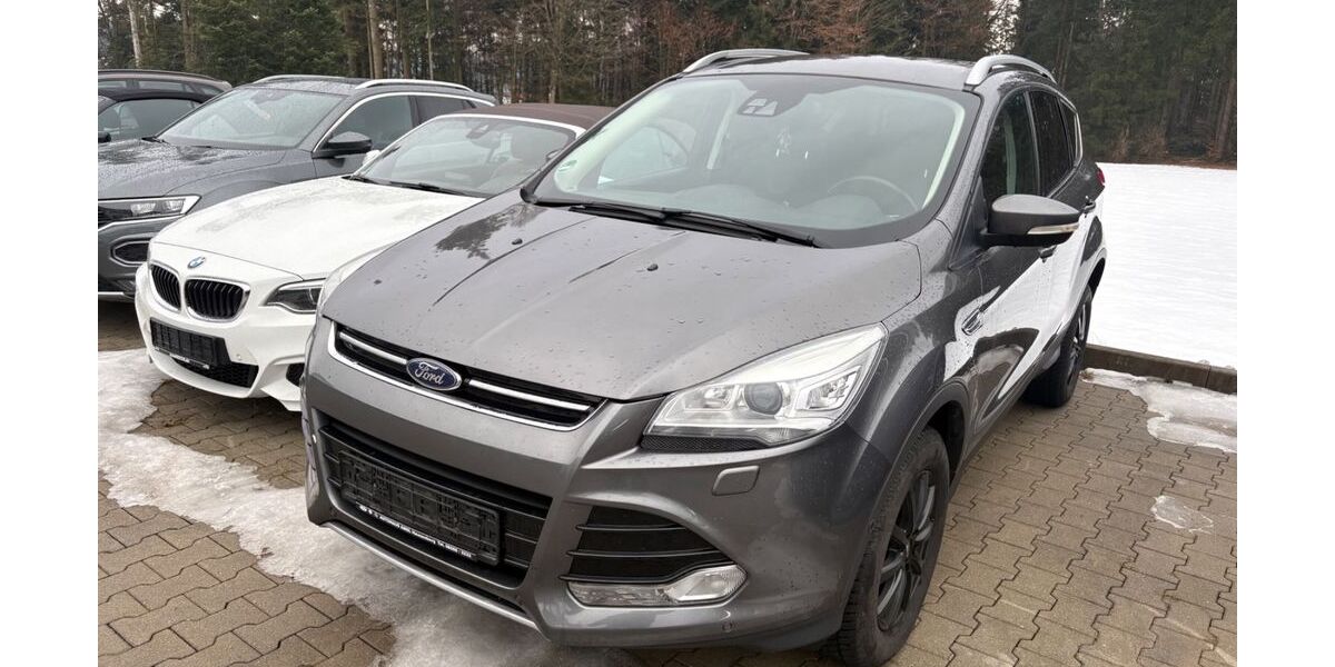 Ford Kuga 134.000 km 8.900 &euro; Wegscheid 94110