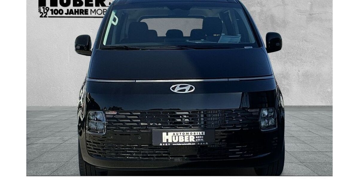 Hyundai STARIA 19.000 km 39.990 &euro; Pocking 94060