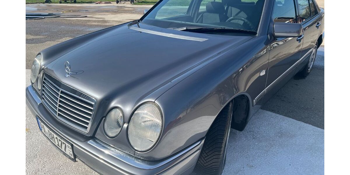 Mercedes-Benz E 290 318.000 km 7.490 &euro; Fürstenzell 94081