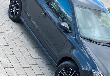 VW Polo 59.000 km 9.900 &euro; Sonnen 94164