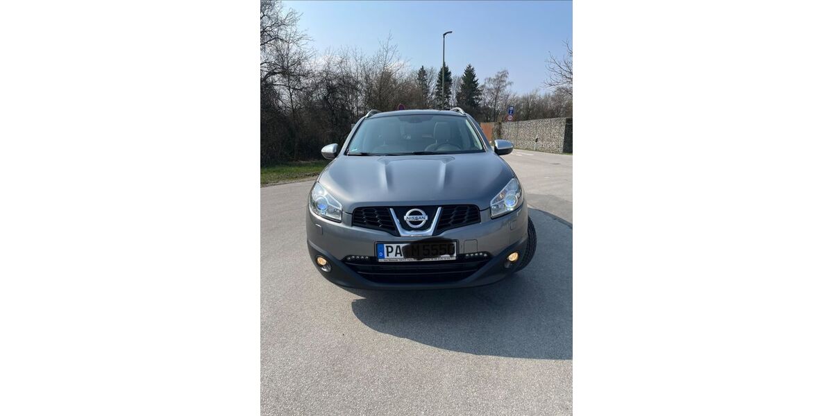 Nissan Qashqai+2 129.800 km 11.950 &euro; Passau 94036