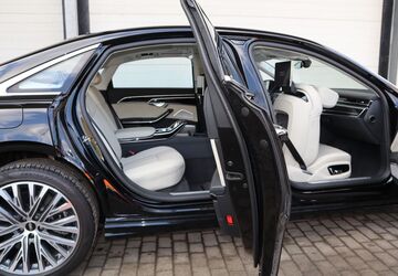 Audi A8 18.000 km 115.000 &euro; Passau 94034