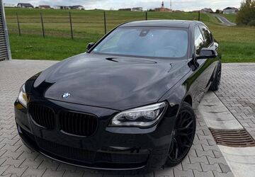 BMW 750 141.500 km 22.500 &euro; Passau 94032