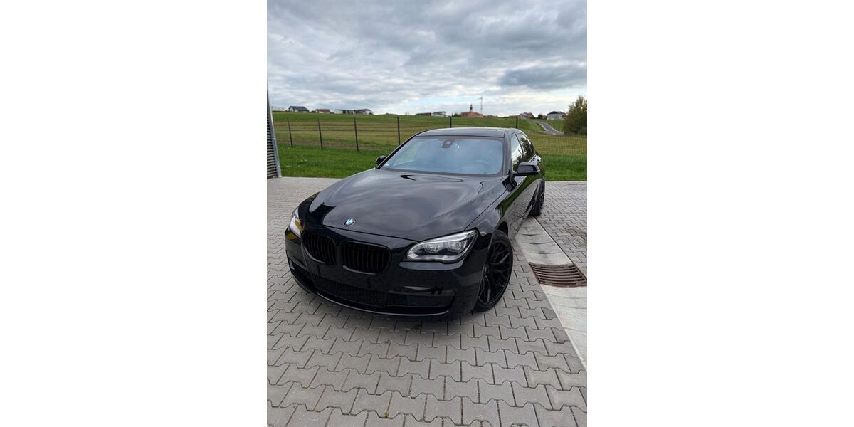 BMW 750 141.500 km 22.500 &euro; Passau 94032