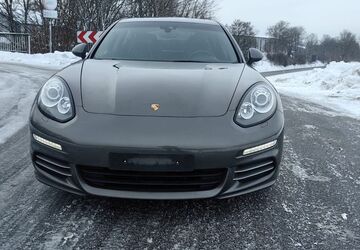 Porsche Panamera 179.106 km 23.950 &euro; Salzweg 94121