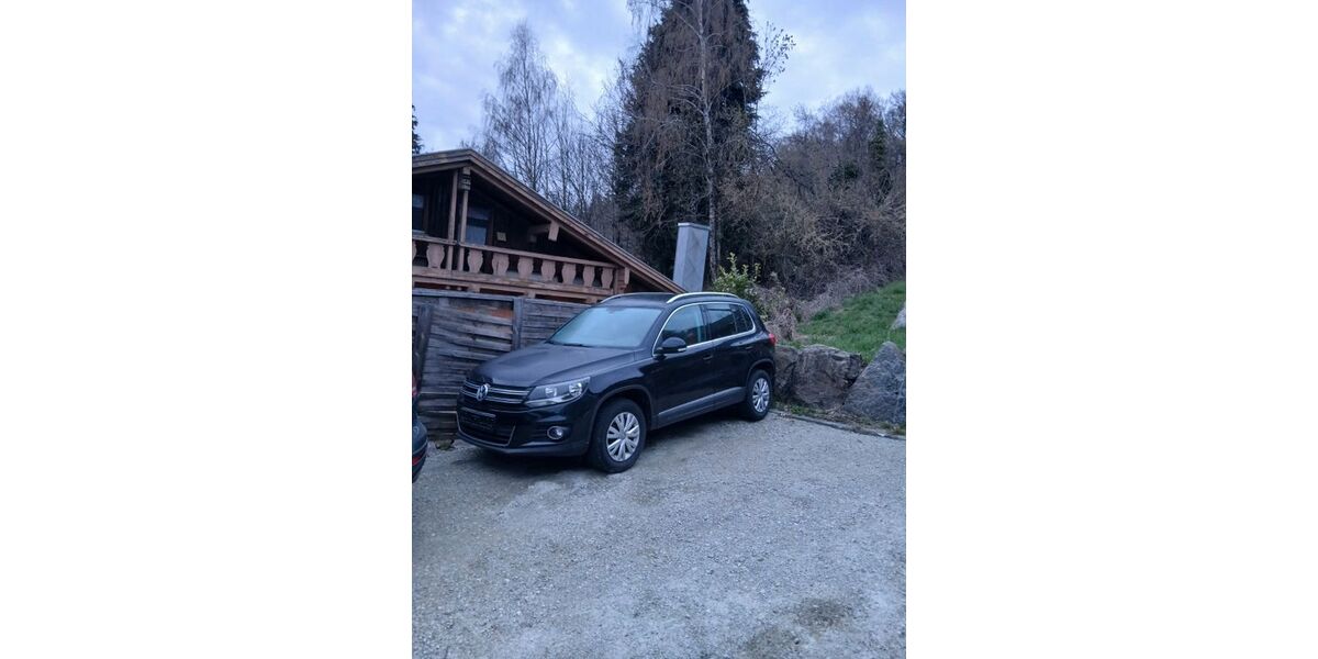 VW Tiguan 181.682 km 8.699 &euro; Zenting 94579