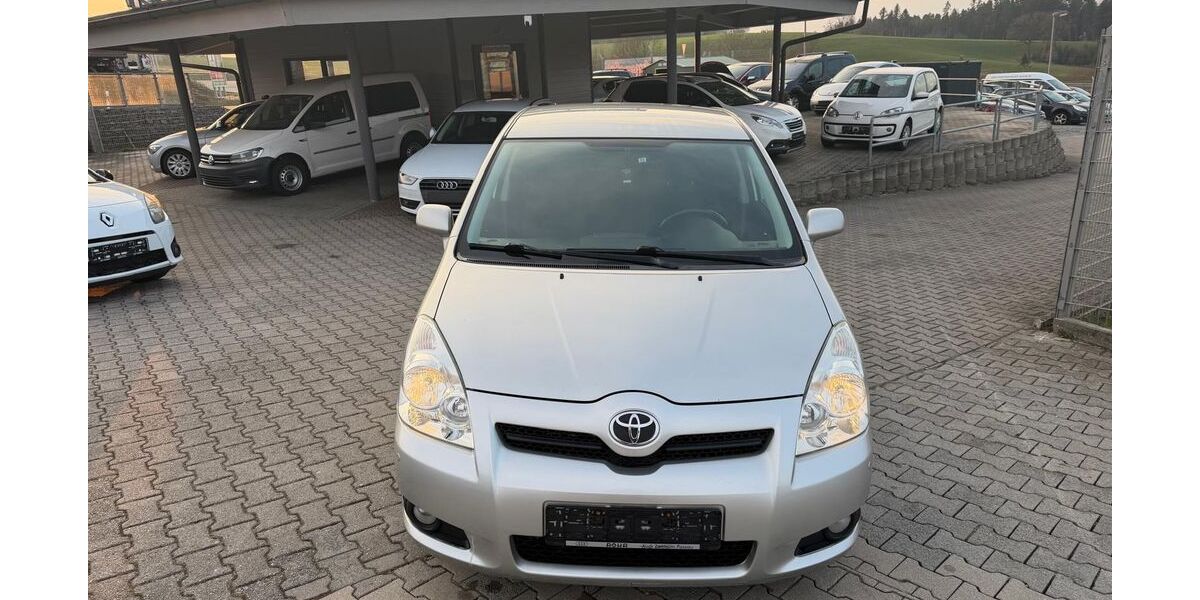 Toyota Corolla Verso 271.667 km 2.899 &euro; Röhrnbach 94133