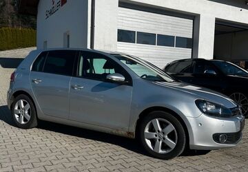VW Golf 216.000 km 3.200 &euro; Sonnen 94164