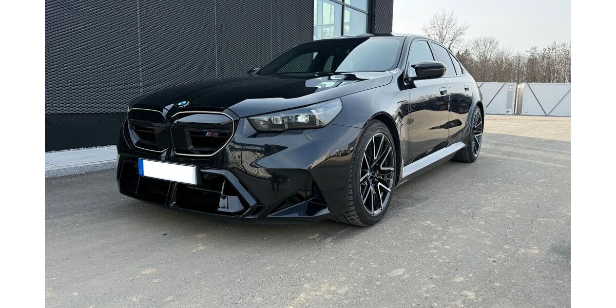 BMW M5 8.500 km 139.800 &euro; Salzweg 94121