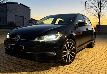 VW Golf 133.000 km 12.690 &euro; Wegscheid 94110