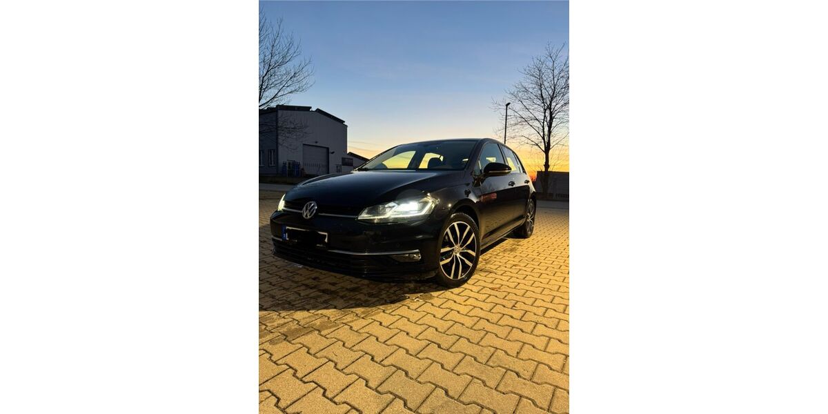 VW Golf 133.000 km 12.690 &euro; Wegscheid 94110