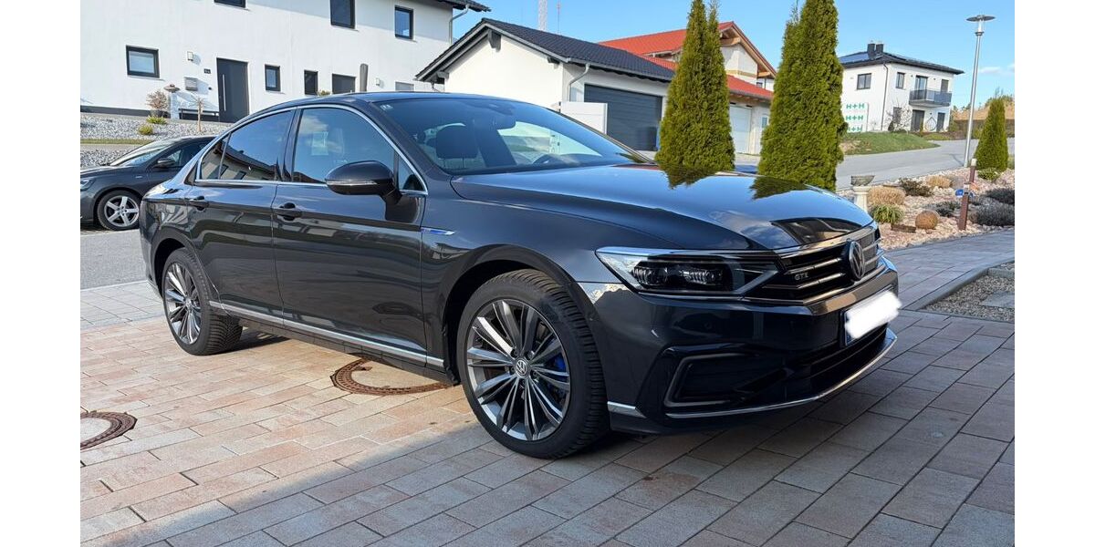 VW Passat 127.000 km 18.699 &euro; Windorf 94575