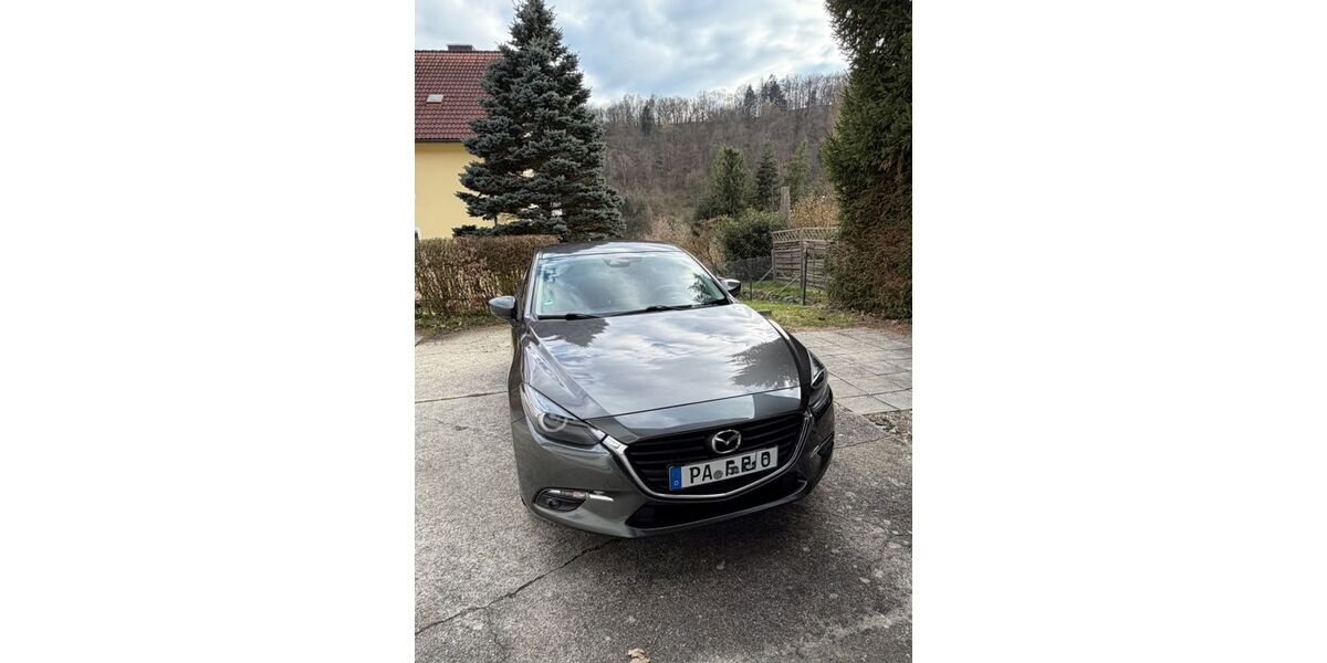Mazda 3 114.000 km 12.490 &euro; Passau 94034