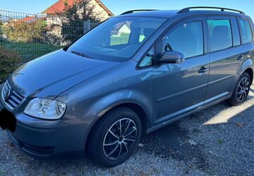 VW Touran 303.000 km 1.400 &euro; Künzing 94550