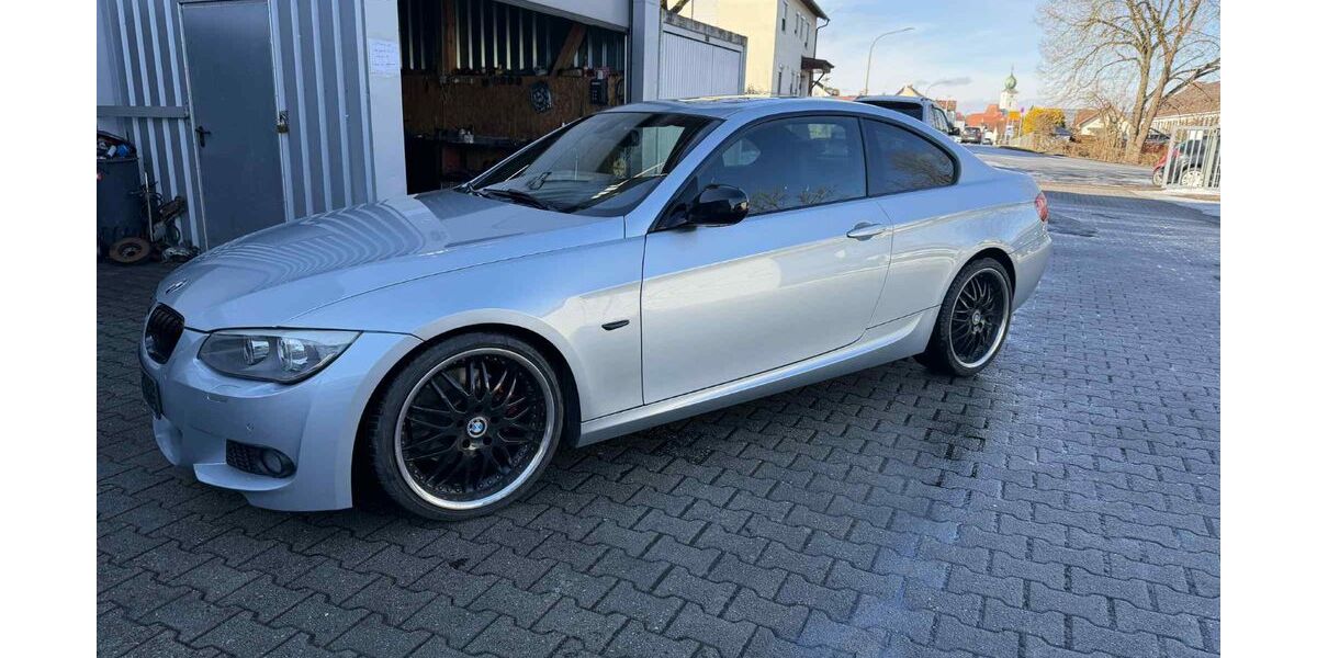 BMW 330 161.698 km 15.500 &euro; Passau 94036
