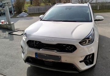 Kia Niro 50.000 km 21.550 &euro; Röhrnbach 94133