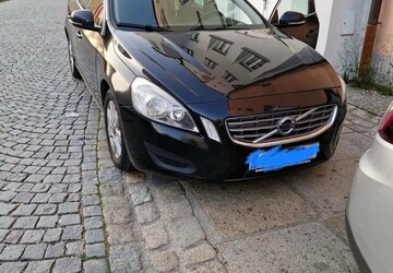 Volvo V60 300.000 km 5.000 &euro; Bad Füssing 94072